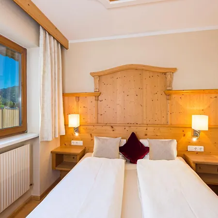 Apartments Tirolerhaus Kossen Room photo